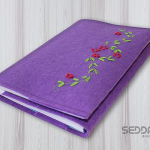 Capa Livro Roxa Bordada